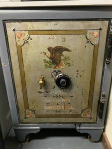 lot 292 image: Antique Harrigan Safe and Iron Works