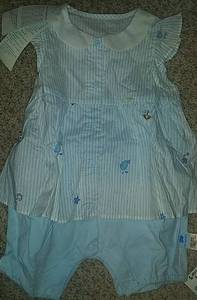 lot 2285 image: Les Enphants Girls Infant Outfit