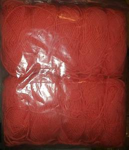 lot 2293 image: Yarn Lot Fashion Plus Yarn Mill End Variegated Light Weight Pastels (l44-11)