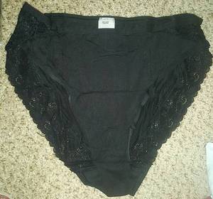 lot 20046 image: Arabella Womens 3 Pack Seamless Nylon Spandex Hipster Briefs Panties Size L