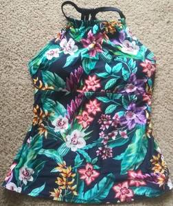 lot 20056 image: Brand - Coastal Blue Womens Swimwear Highneck, Multicolor, Size 8.0