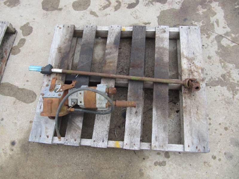 lot 7006 image: POWER TAKEOFF PTO  AND  PUMP WITH SHAFT. FITS SEVERAL TRANSMISSIONS