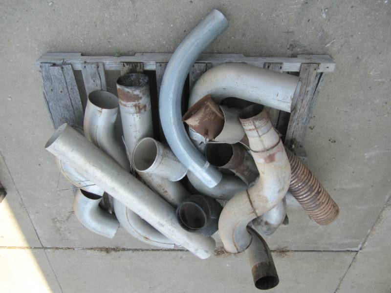 lot 7013 image: EXHAUST PIPING AIR INTAKE TUBING