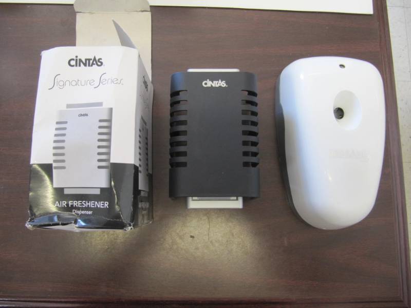 lot 1517 image: 2 NEW Automatic Air Dispensers