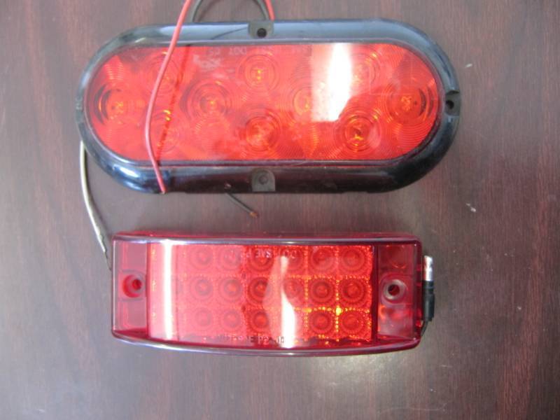 lot 1819 image: 2 new LED Red TruckTrailerRV lights