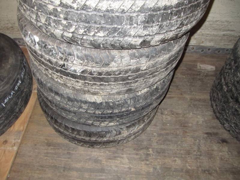 lot 5012 image: Matched set of 4 Goodyear Wrangler HP P27560Rx20