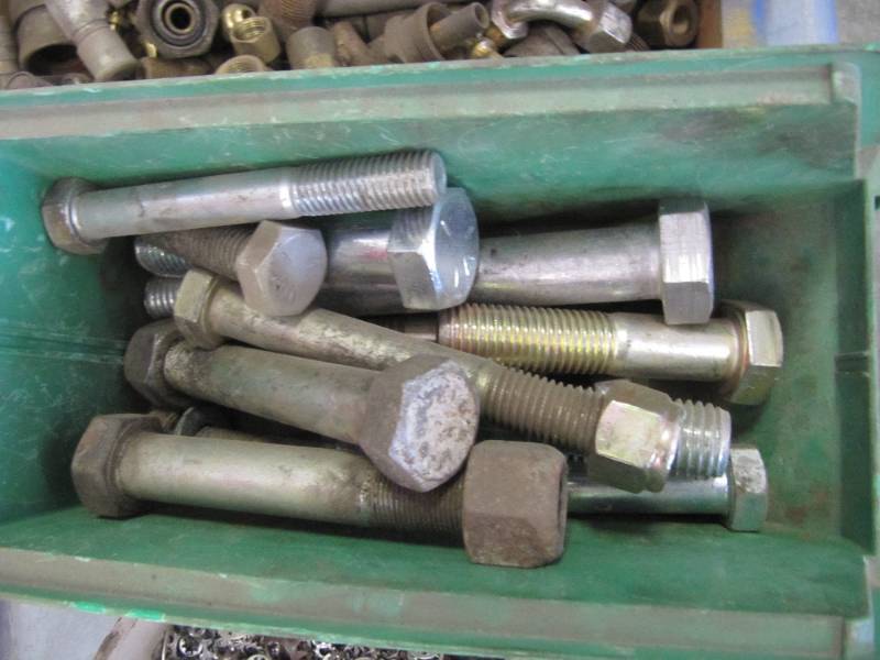 lot 6013 image: PARTS BIN OF  1 DIAMETER BOLTS
