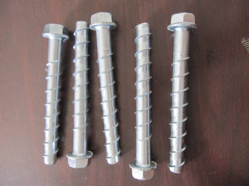 lot 6139 image: NEW Concrete Screw Anchor (Zinc) 58 x 6 SB   5ct