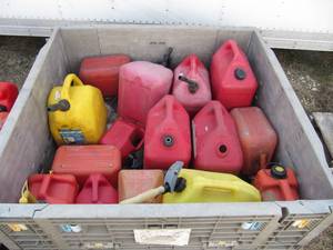 lot 7026 image: LOT FULL OF SMALL MEDIUM LARGE GAS AND DIESEL FUEL TANK CANNISTERS