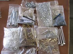 lot 1930 image: BAGS OF MIXED SCREWS