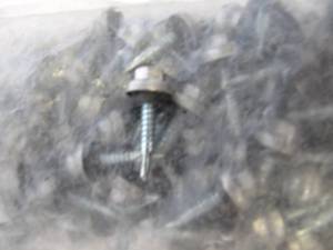 lot 1947 image: NEW  100  ZAC SELF DRILLING 1 14 SCREWS