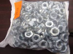 lot 1943 image: 200 NEW 716 HEX NUT