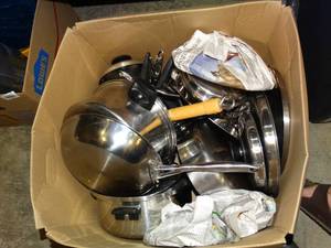lot 23124 image: Lot of Pots & Pans