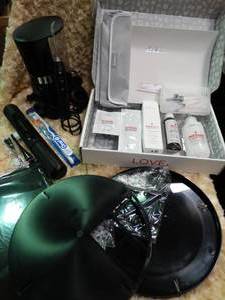 lot 23119 image: Waterpic - Hair Color Kit - NIB Make Up Box