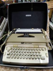lot 23125 image: Vintage Portable Typewriter