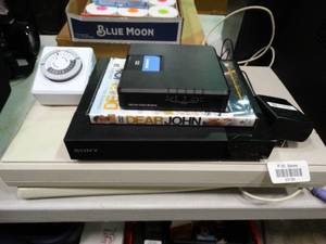 lot 23139 image: Electronics Lot - Scanner, blu-ray, keyboard & dvd movie