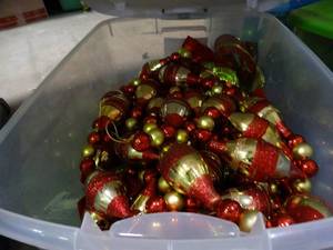 lot 23098 image: Lot of Red and Gold Christmas Ornaments