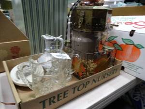 lot 23078 image: Home decor & Glassware