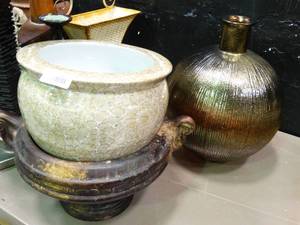 lot 23027 image: Metallic Glass Vase and 2 Large Planters