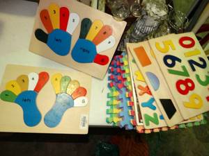 lot 23039 image: Young Kids Educational Items