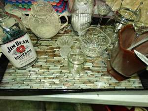 lot 23040 image: Mosaic decorative tray with Glassware & Vase