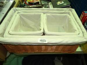 lot 23157 image: Lot of 4 Lined Baskets