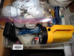 lot 23151 image: LED Bulbs  Flashlights  Misc