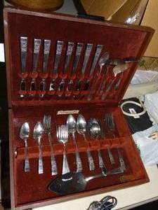 lot 23203 image: Silver Plated Community Flatware