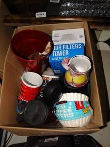 lot 23205 image: Misc Kitchen Supplies