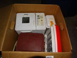 lot 23213 image: Bread Maker  Drawer Organizers Cooler