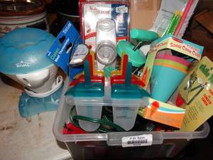 lot 23229 image: Lot of Kitchen items