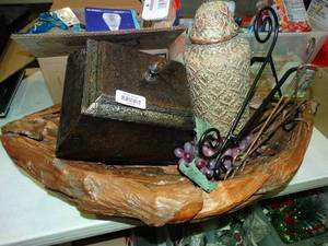 lot 23249 image: Huge Reclaimed Wood Decorative Platter (very heavy) & lidded box, fake grapes & vase with lid