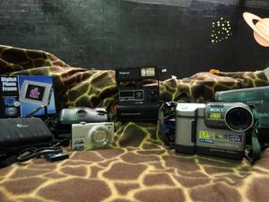 lot 23260 image: Lot of Digital  Film  Instant Cameras