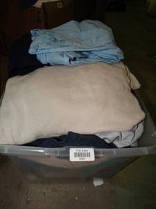 lot 23367 image: Mens clothing