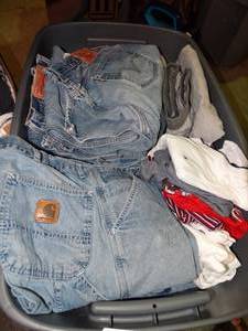 lot 23369 image: Mens clothing