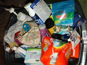 lot 23374 image: Large lot of cleaning supplies
