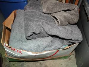 lot 23375 image: Lot of towels