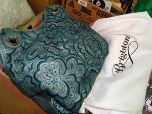 lot 23293 image: New Exquisite Blue Brighton Purse in Box