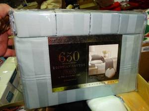 lot 23323 image: Lot of 2 Bedding Sets