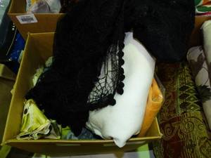 lot 23325 image: Quality Sewing Fabric - Lot