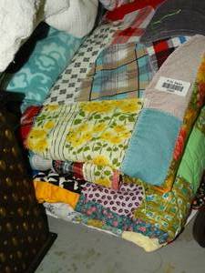 lot 23406 image: Lot of Patchwork Quilts