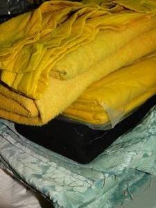 lot 23409 image: Lot of Bedding