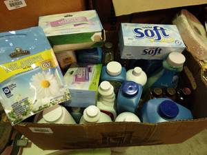 lot 23427 image: Lot of Laundry Soaps, Stain Remover, Etc