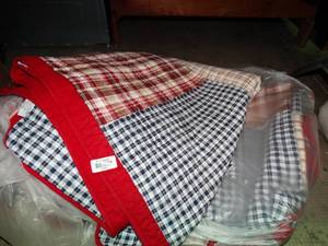 lot 23433 image: Lot of Authentic Kids Brand Bedding