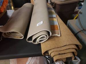 lot 23392 image: Lot of 3 Small Rugs