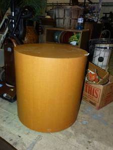 lot 23472 image: Light Brown Pedestal Side Table