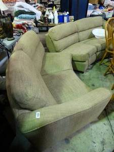 lot 23485 image: Tan Curved Flexsteel Sectional