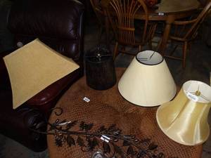 lot 23490 image: Lot of Lamp Shades