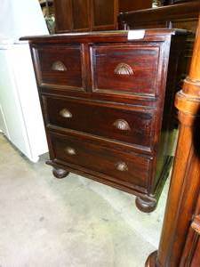 lot 23500 image: 4-Drawer Dark Wood Side Table