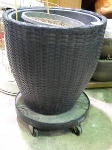 lot 23509 image: Black Woven Texture Planter on Wheeled Cart